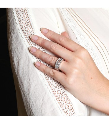 Messika Move Joaillerie diamonds and gold ring