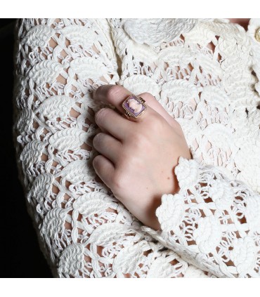 Gold and cameo ring