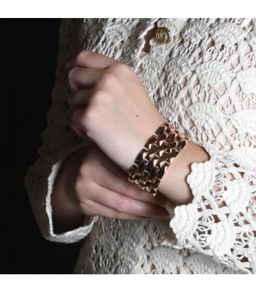 Gold bracelet