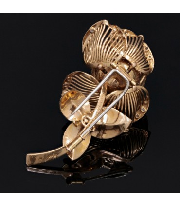 Mellerio Diamonds and 18k gold brooch