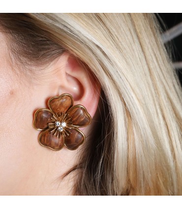 Van Cleef & Arpels Clématite wood, diamonds and gold earrings