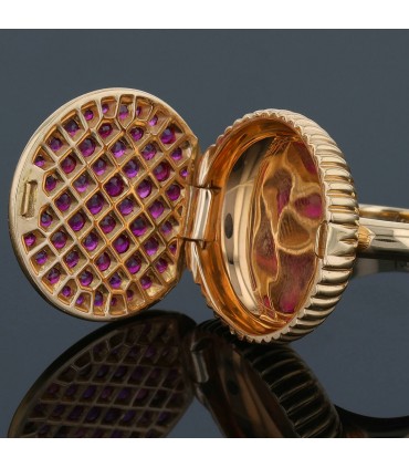 Fred Kate Moss rubies and gold ring