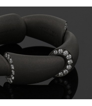 Vhernier Calla diamonds and titanium ring