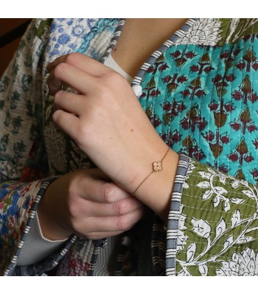 Van Cleef & Arpels Sweet Alhambra gold bracelet