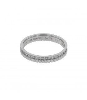 Boucheron Quatre diamonds and gold ring