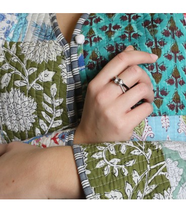 Diamonds, ceramic and gold ring