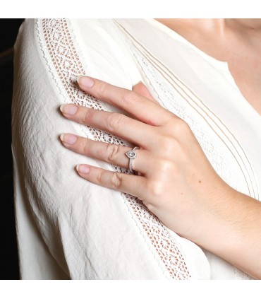 Messika Solitaire M-Love diamonds and gold ring