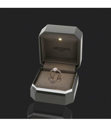 Messika Solitaire M-Love diamonds and gold ring
