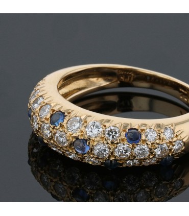 Diamonds, sapphires and gold ring