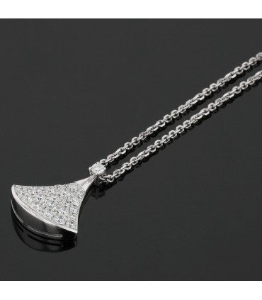 Bulgari Divas’ Dream diamonds and gold necklace