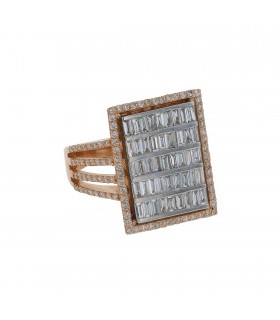 Diamonds and two tones gold ring