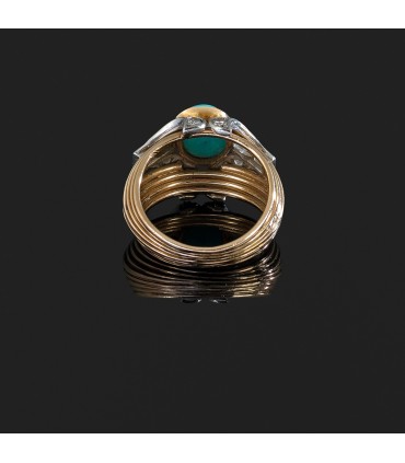 Turquoise, diamonds and gold ring