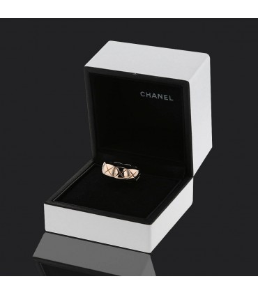 Chanel Coco Crush gold ring