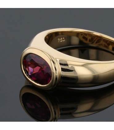 Poiray garnet and gold ring
