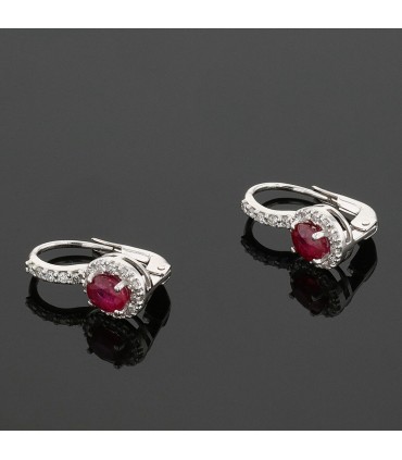 Boucles d’oreilles or, diamants, rubis