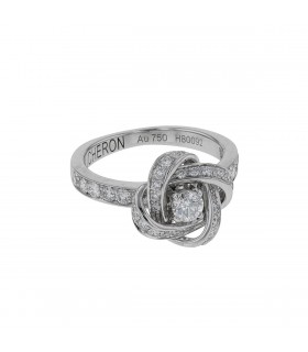 Boucheron Ava diamonds and gold ring