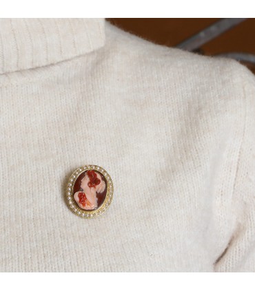 Sardonyx, mabe pearls and gold Cameo brooch