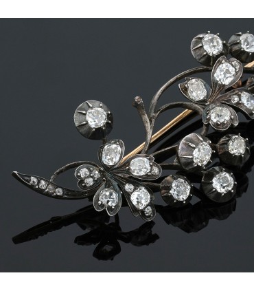 Broche or, argent, diamants