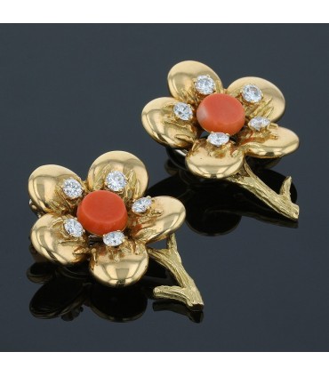 Chaumet coral, diamonds and gold earrings