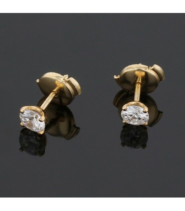 Diamonds an gold earring