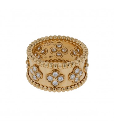 Van Cleef & Arpels Perlée Trèfle diamonds and gold ring