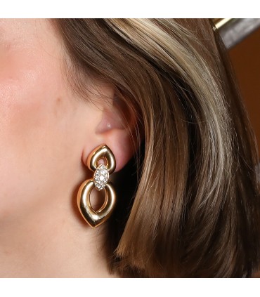 Van Cleef & Arpels diamonds and gold earrings