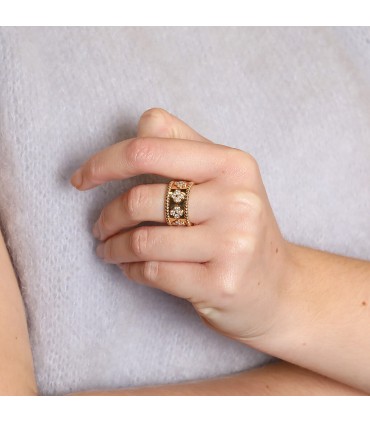 Van Cleef & Arpels Perlée Trèfle diamonds and gold ring