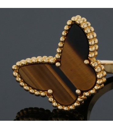 Van Cleef & Arpels Entre les Doigts Lucky Alhambra tiger's eye quartz, mother-of-pearl and gold ring