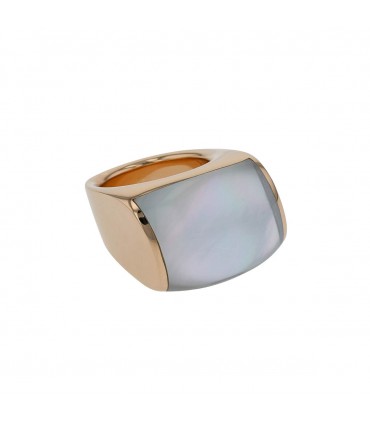Vhernier gold, quartz, mother-of-pearl ring