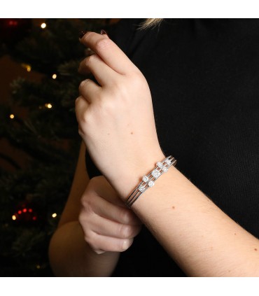 Diamonds and gold bracelet