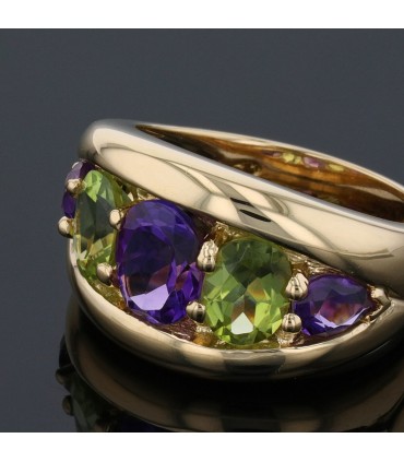 Gold, amethyst and peridots ring