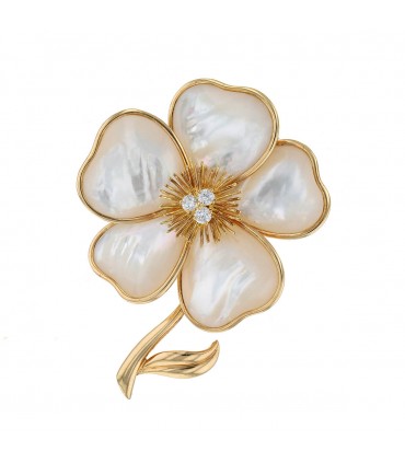 Van Cleef & Arpels Clématite mother-of-pearl, diamonds and gold brooch