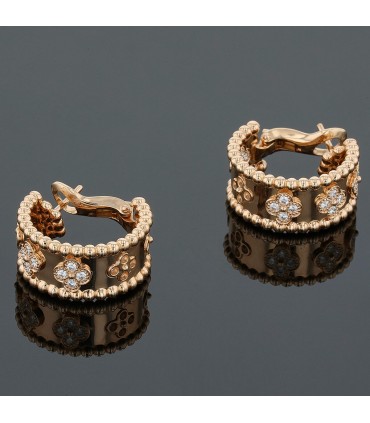 Boucles d’oreilles Van Cleef & Arpels Perlée