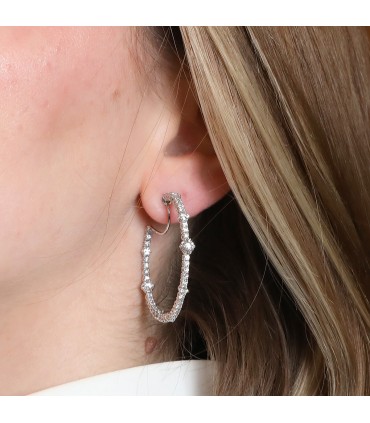 Chopard L’Heure du Diamant diamonds and gold earrings