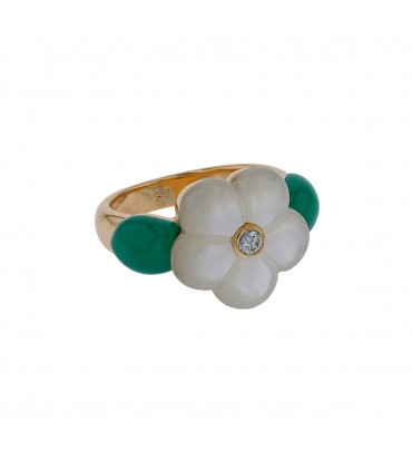 Van Cleef & Arpels mother-of-pearl, chrysoprase, diamond and gold ring
