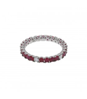 Alliance or, rubis, diamants