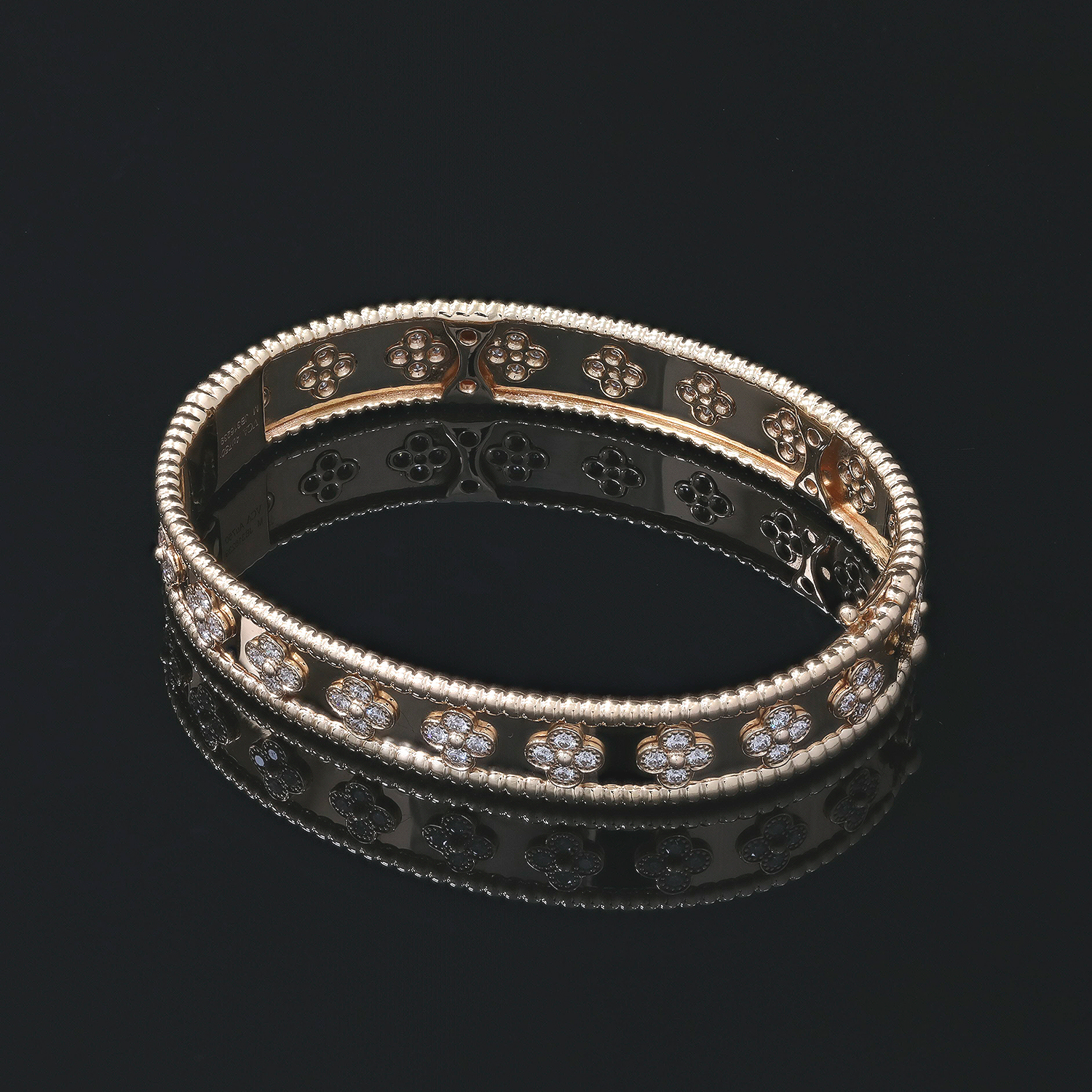 Van cleef on sale perlee bracelet replica