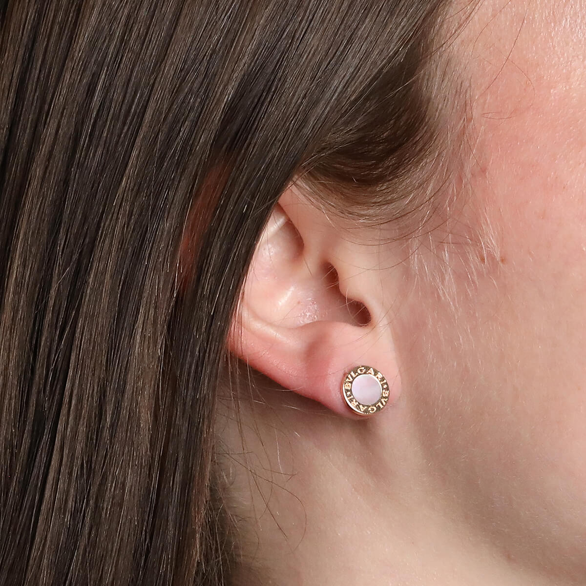 Bvlgari mother deals of pearl earrings