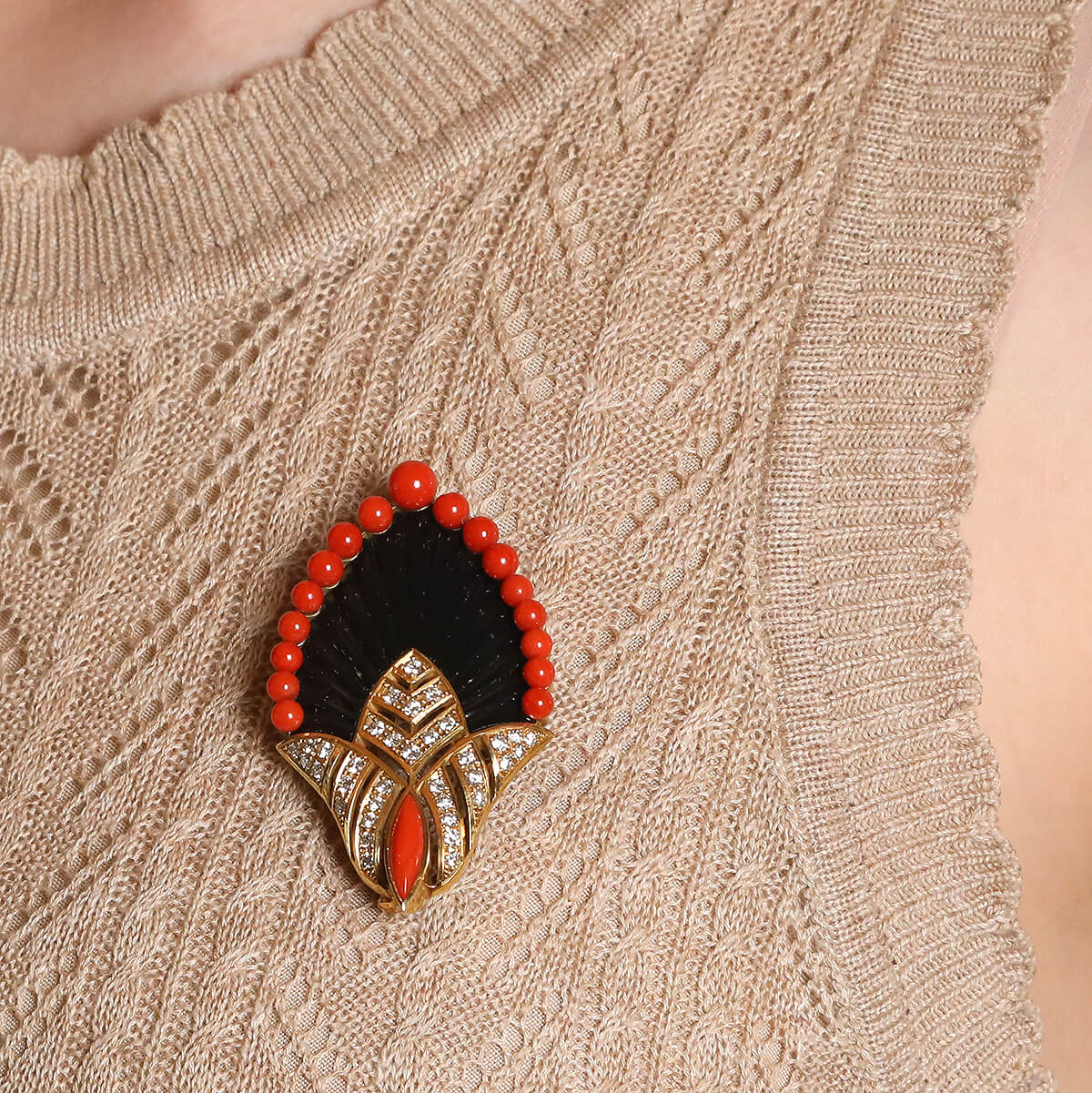 Broche ART DECO Signée DAR - Couleur Argentée, Occasion (portée) - Bijou Vintage Rose Décoratif